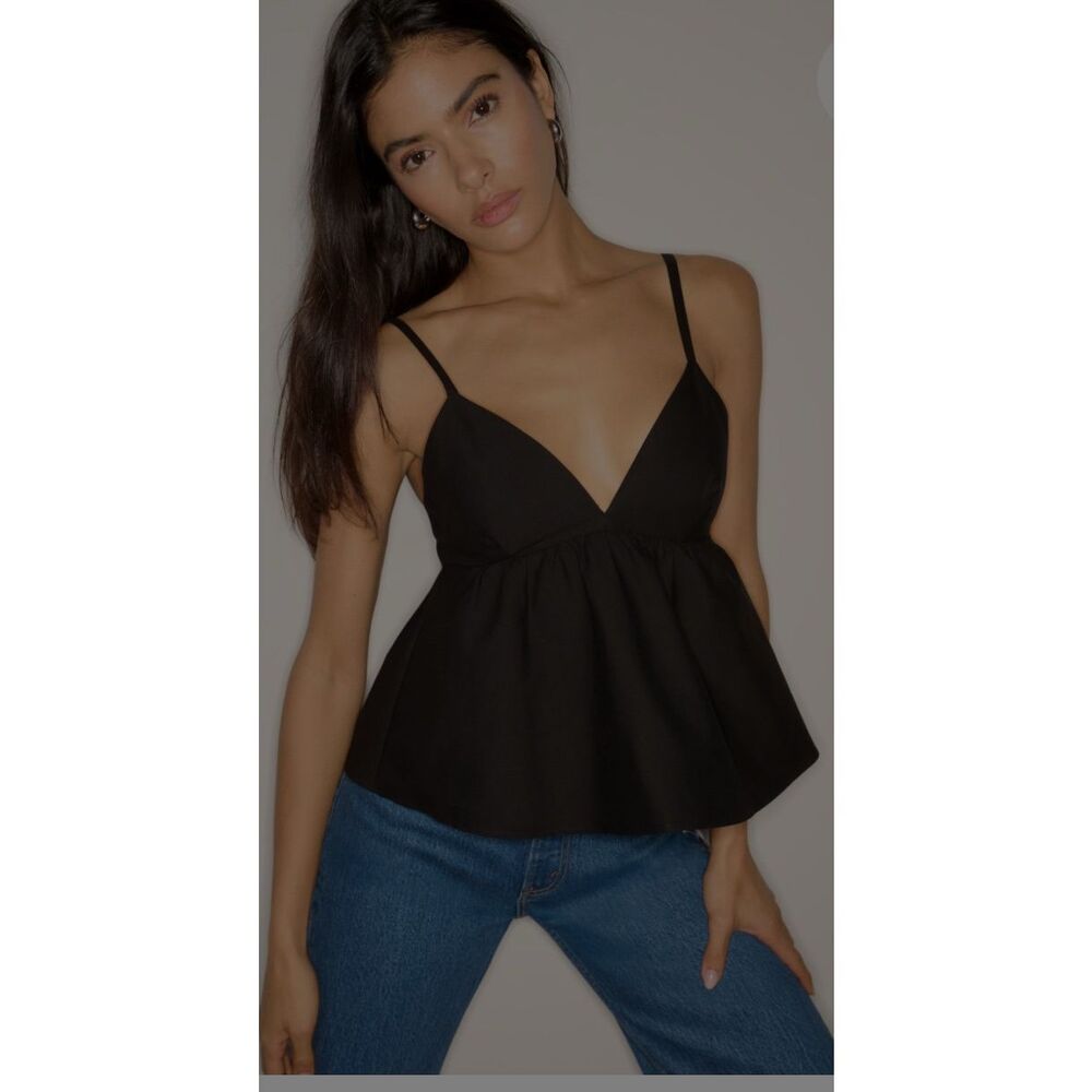 NWOT Women’s Elegant Black Spaghetti Adjustable Strap Top Size Small